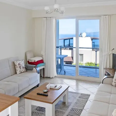 Apartamento Sunset Luxury Getaway ~ Sea Views ~ Pool ~ Beach *