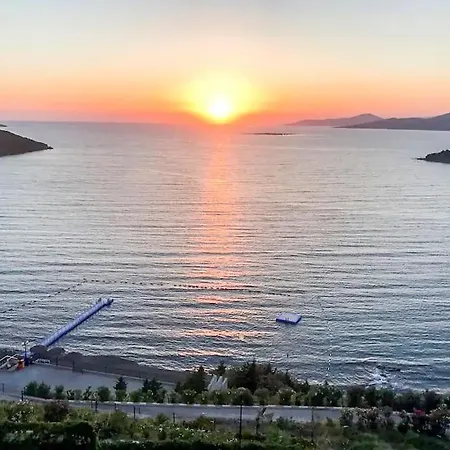 Sunset Luxury Getaway ~ Sea Views ~ Pool ~ Beach * Bogazici