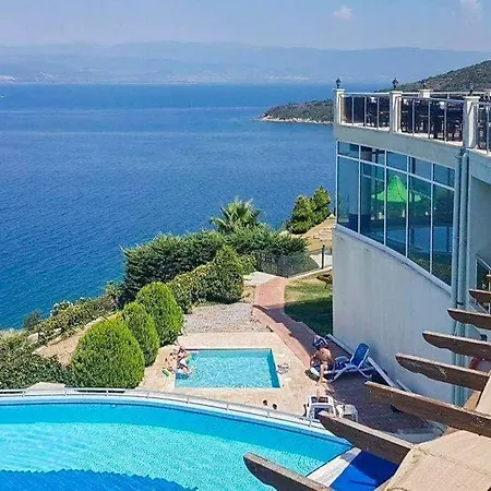 Apartamento Sunset Luxury Getaway ~ Sea Views ~ Pool ~ Beach